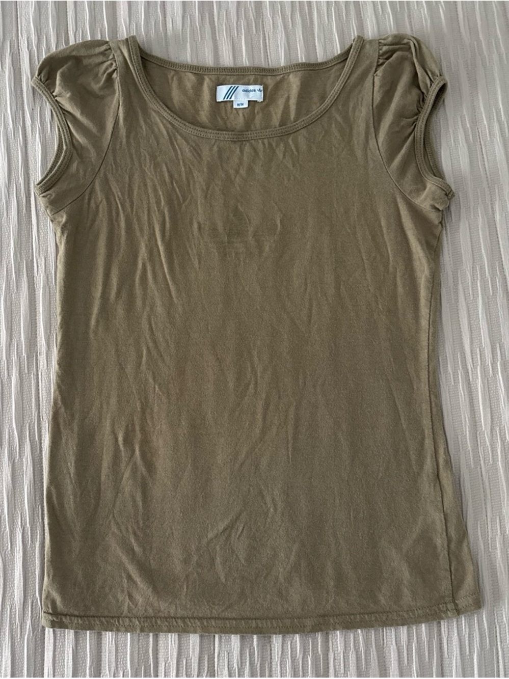 Vintage Adidas Tope Coloured Top in Size Medium (also fits size small!)